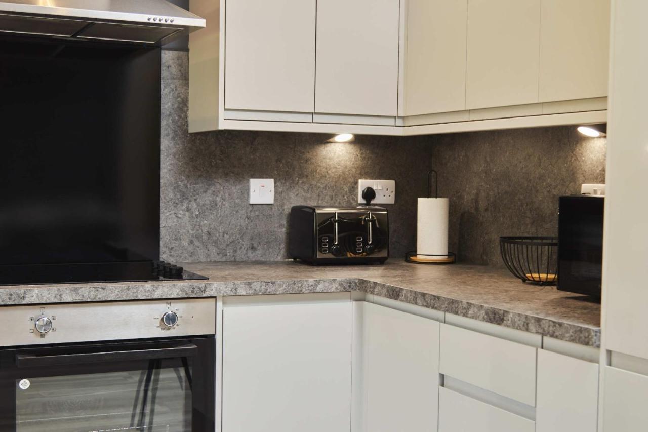Homebird Property - Ash Tree House Leeds  Extérieur photo